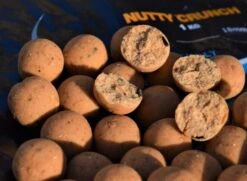 Vital Baits Boilies Nutty Crunch 18mm (5kg) -Aanbiedingen Hengel Xpert Winkel 7b5d457b064d63f6