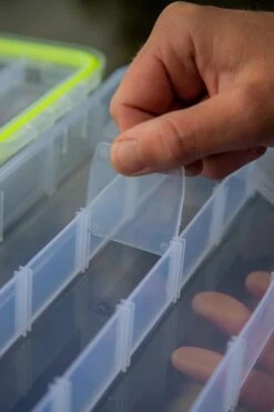 Ultimate Waterproof Tackle Box Large 9 Ultimate Waterproof Tackle Box Large -Aanbiedingen Hengel Xpert Winkel 82ed41a3b79b54f0