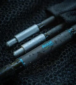 Aqua Atom Landing Net 2-Piece 6ft -Aanbiedingen Hengel Xpert Winkel 9b7f5ea9cceede68