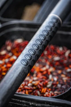 Guru Aventus F1 Landing Net Handle 2,7m -Aanbiedingen Hengel Xpert Winkel ab0ec9ff04971f36